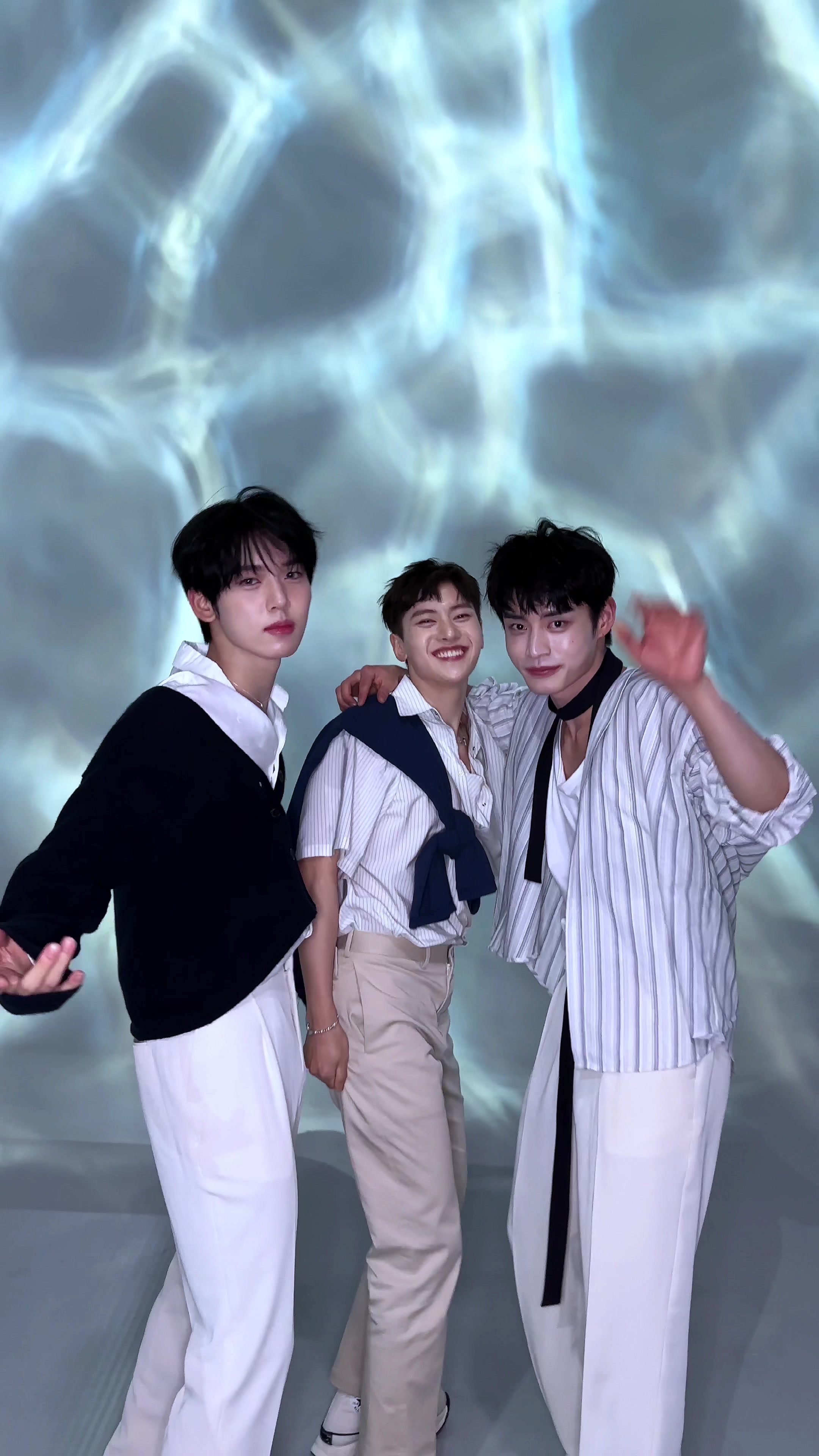 Give me 'Feel the POP' #ZEROBASEONE #ZB1 #제로베이스원 #KIMJIWOONG #SEOKMATTHEW #HANYUJIN #김지웅 #석매튜 #한유진 #You_had_me_at_HELLO #FeelthePOP #ZEROBASEONE_FeelthePOP #FeelthePOP_Challenge #NewMusic